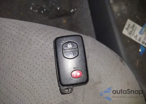 2011 Toyota Prius Two z USA, uszkodzony, nr VIN JTDKN3DU2B1385390